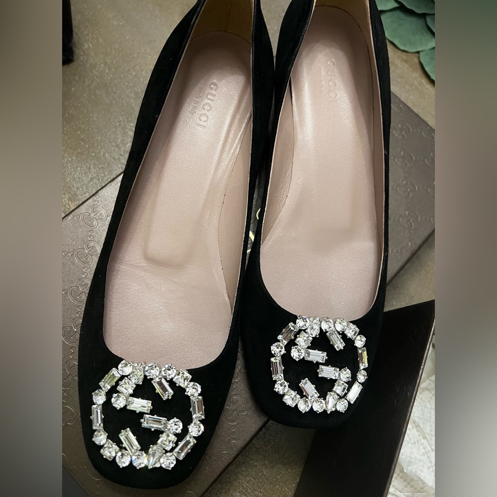 Gucci Crystal G Flat, short heel